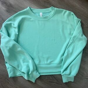 Lululemon softreme cropped